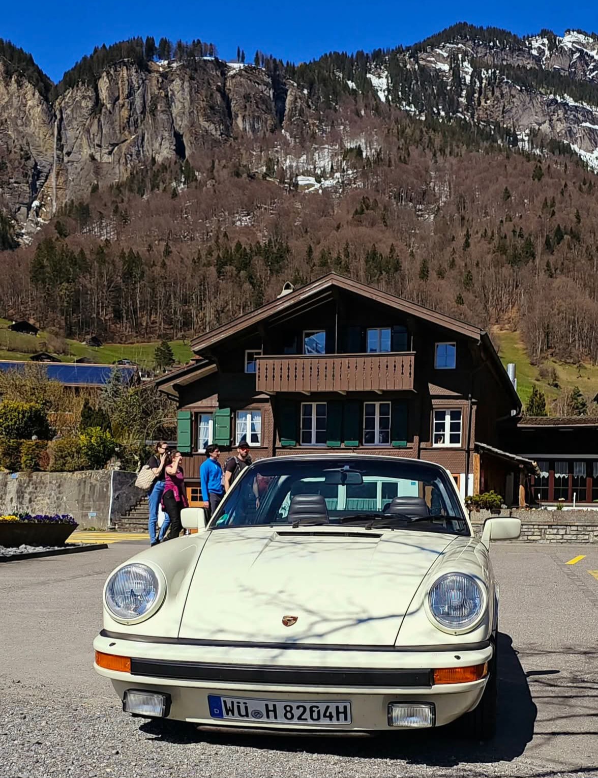 Porsche 911 montagne blanche